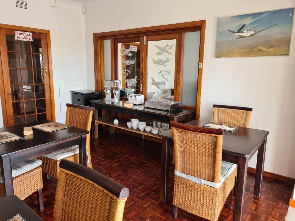 Aviators Paradise Guest House มอสเซิลเบย์ ภายนอก รูปภาพ