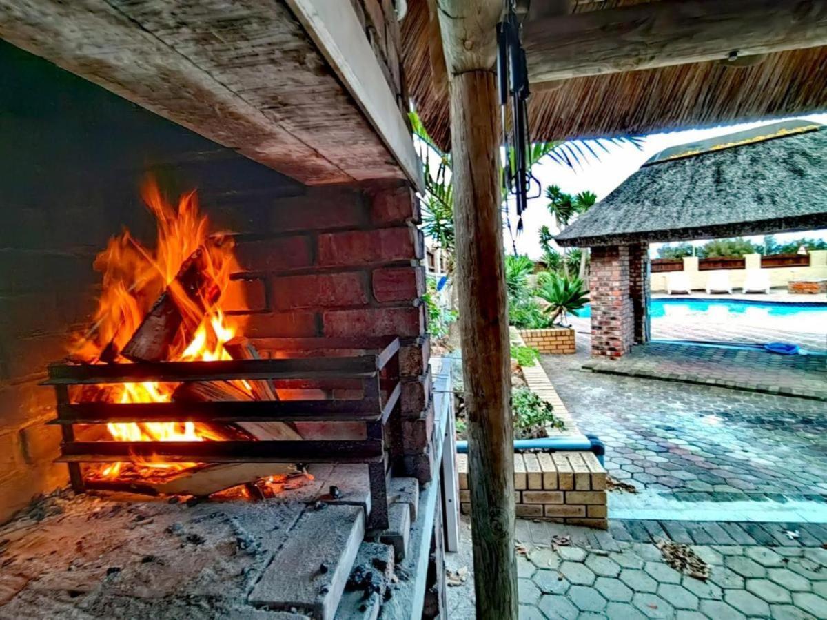 Aviators Paradise Guest House มอสเซิลเบย์ ภายนอก รูปภาพ